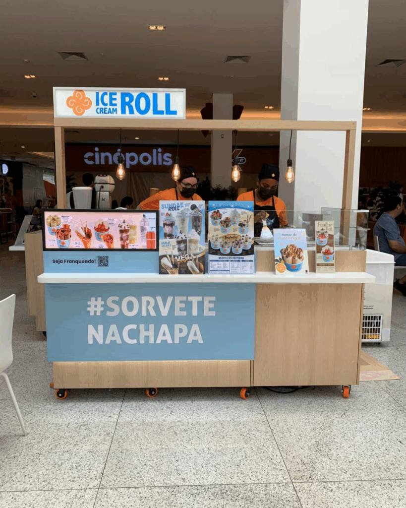 Franquia de sorvete tipo gelato italiano em formato quiosque – conheça a franquia Ice Cream Roll de alto potencial